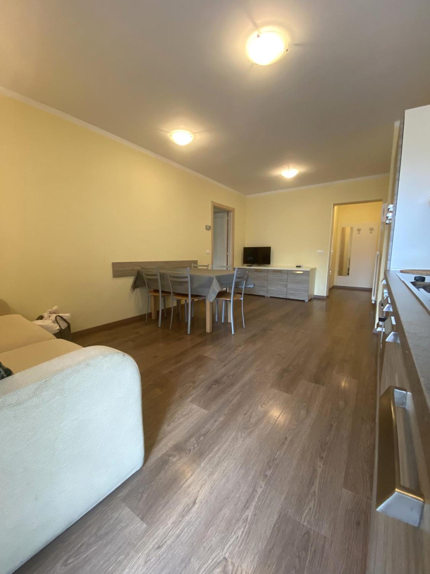 Appartamenti Sissi Commezzadura Exterior foto