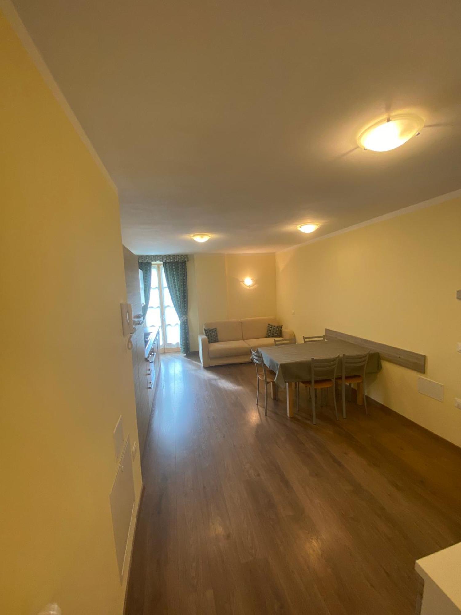 Appartamenti Sissi Commezzadura Exterior foto